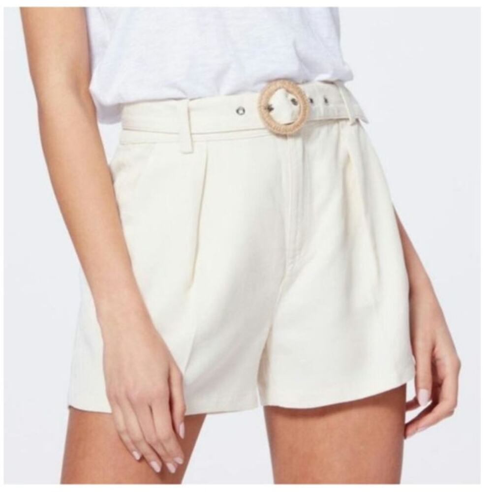 Paige Montana Short in Birch Size: 2